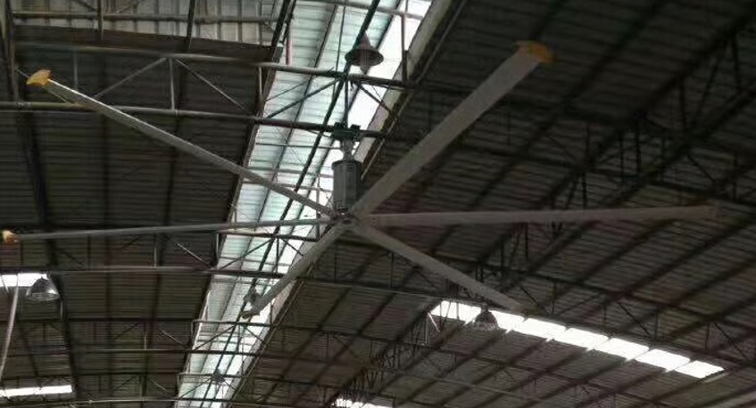 大型工業(yè)風(fēng)扇的使用注意事項